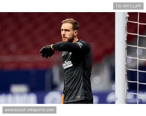 奥布拉克2025赛季表现亮眼，马竞防线稳如磐石